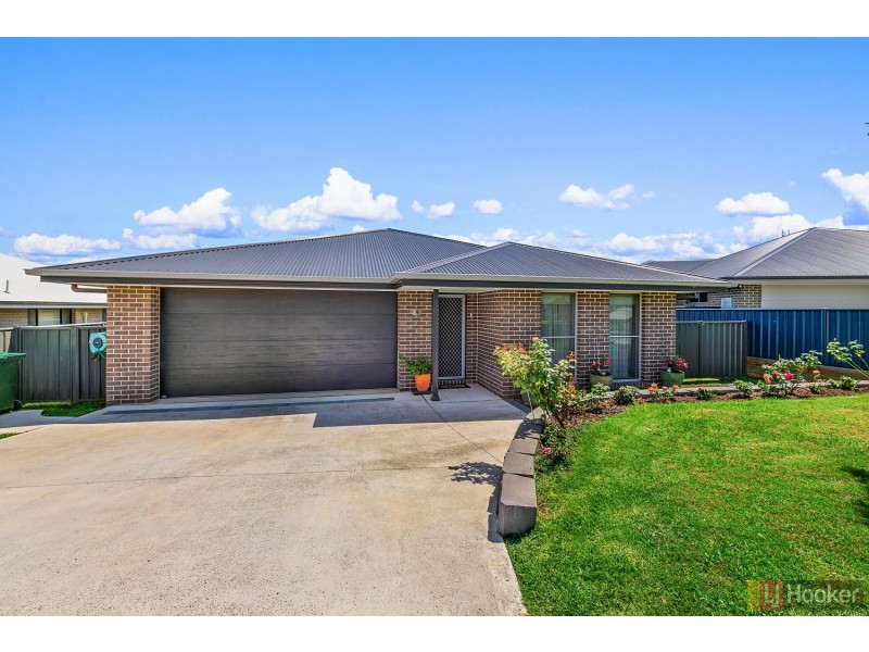 38 Prior Circuit, West Kempsey NSW 2440