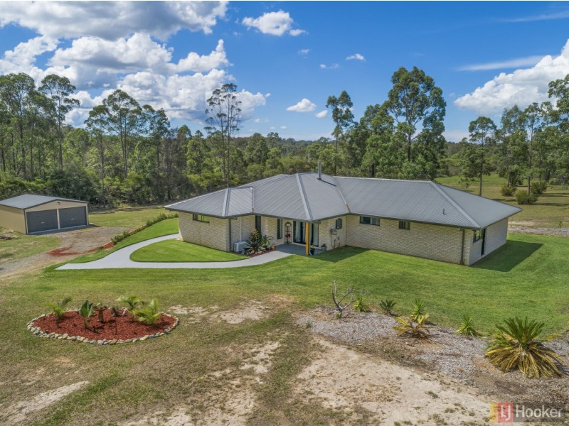 26 Frederick Dyson Pl, Yarravel NSW 2440