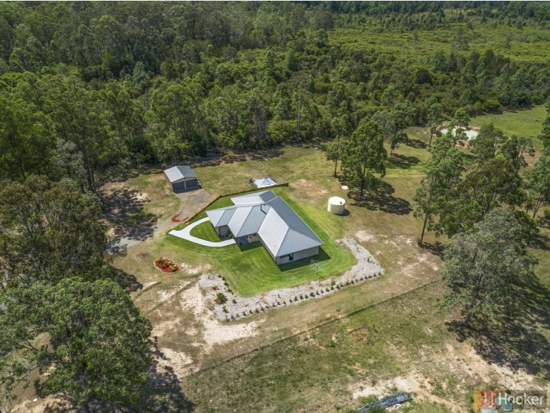 26 Frederick Dyson Pl, Yarravel NSW 2440