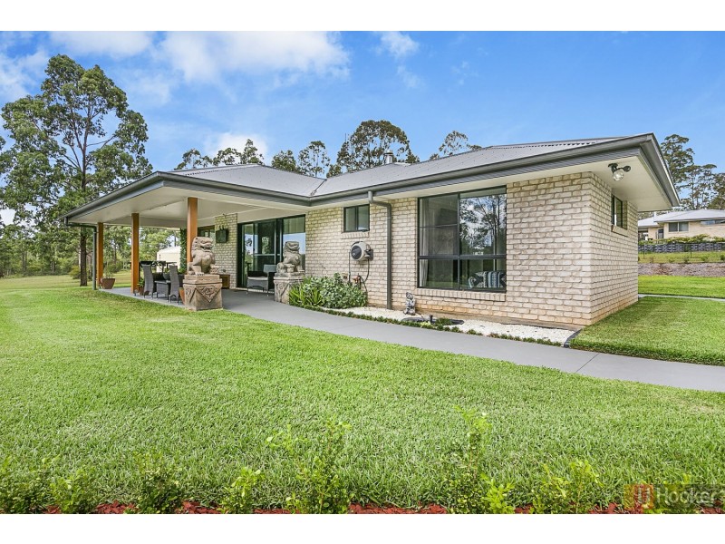 26 Frederick Dyson Pl, Yarravel NSW 2440