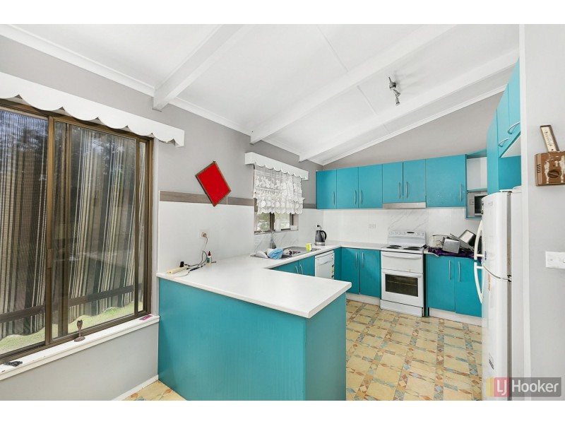 182 Bushland Drive, Yarravel NSW 2440