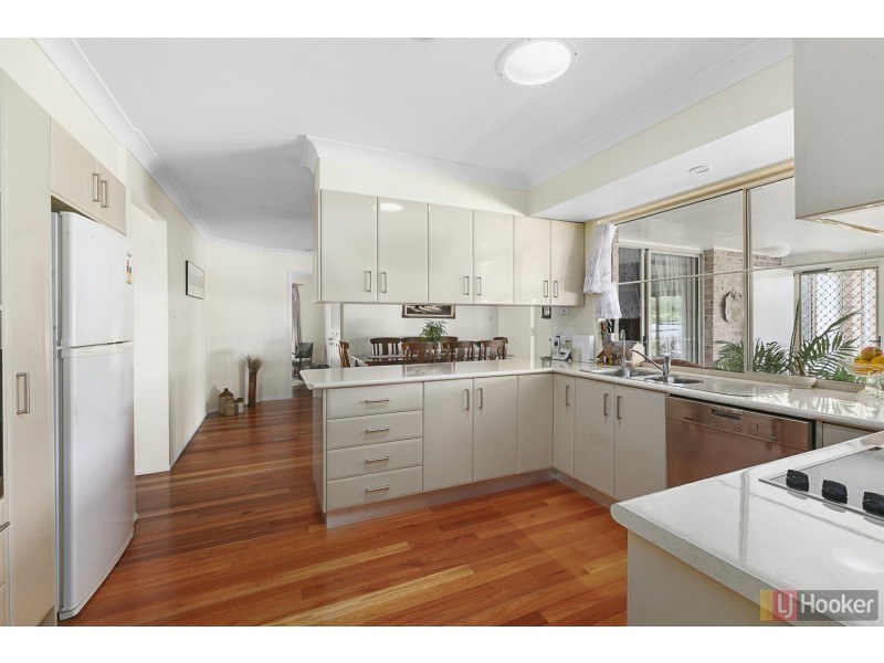 2 Springfields Drive, Greenhill NSW 2440