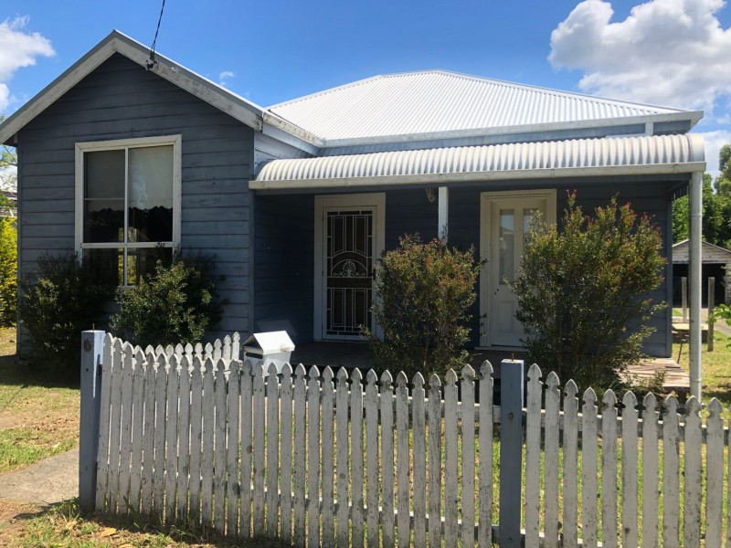 6 Remembrance Way, Frederickton NSW 2440