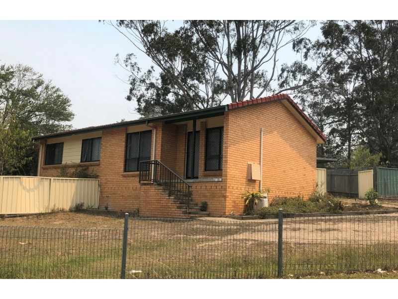 2 Francis Smith Pl, South Kempsey NSW 2440