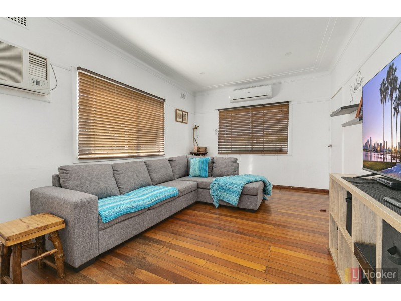 18 Park Avenue, West Kempsey NSW 2440