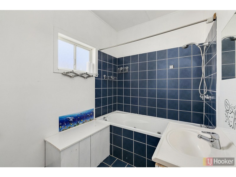 18 Park Avenue, West Kempsey NSW 2440