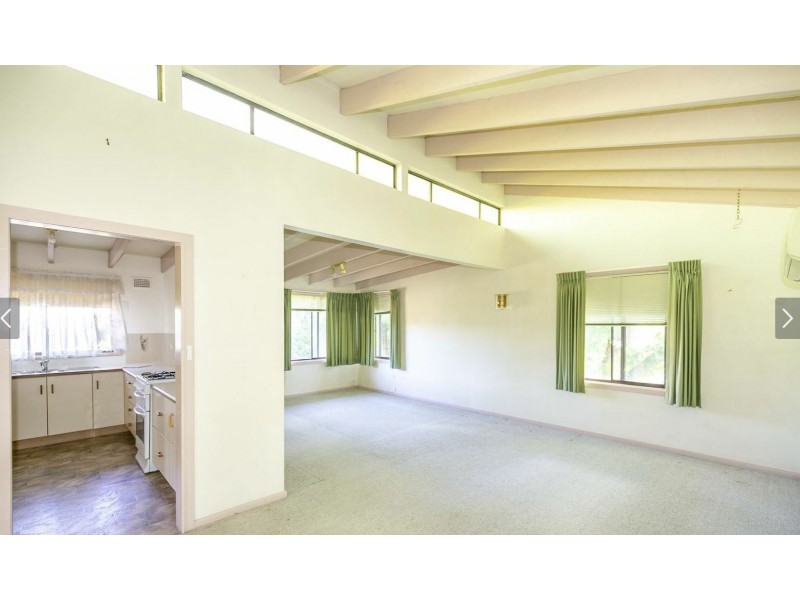 8 Ernest Larkin Street, East Kempsey NSW 2440