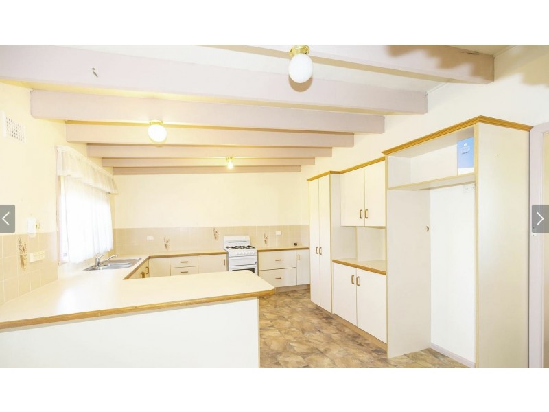 8 Ernest Larkin Street, East Kempsey NSW 2440