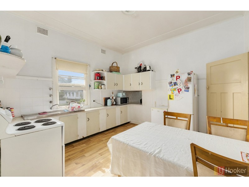 16 Holman Street, Kempsey NSW 2440