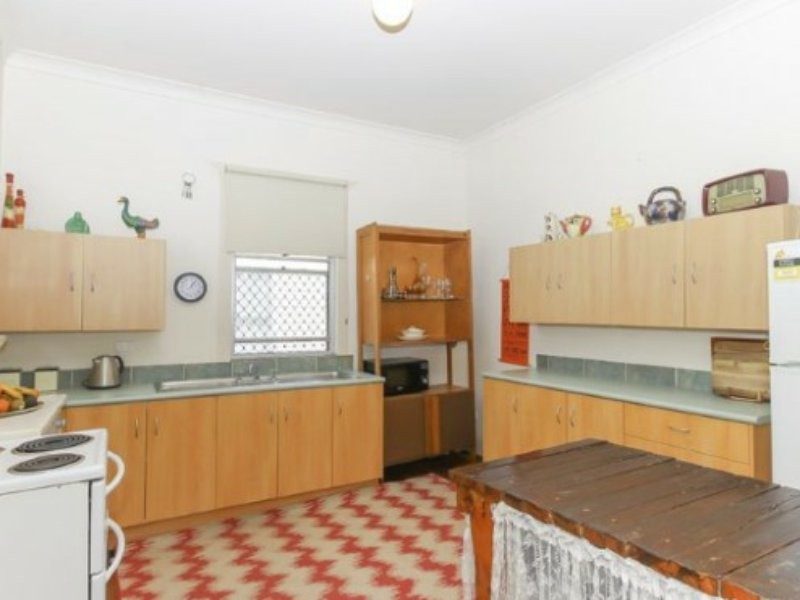 16 Bissett Street, East Kempsey NSW 2440