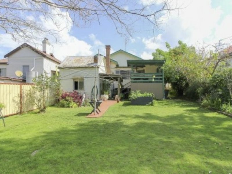 16 Bissett Street, East Kempsey NSW 2440