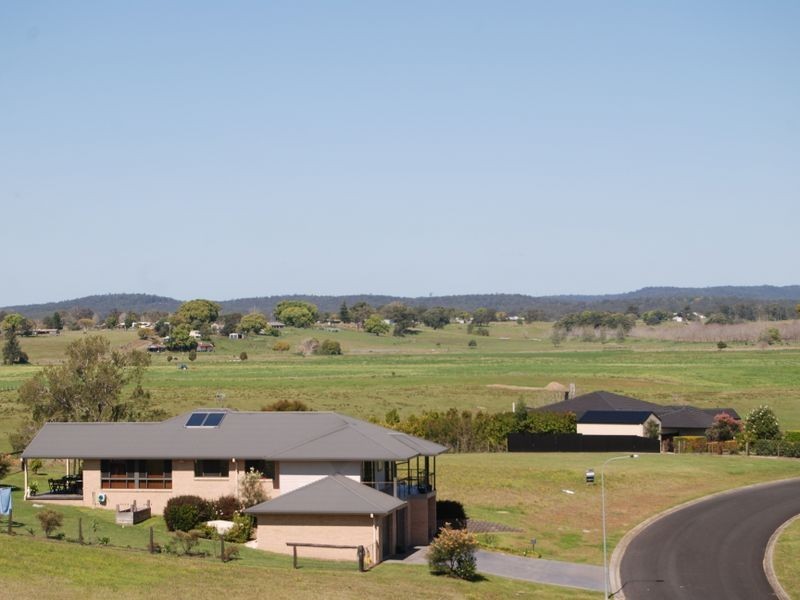 8 Harold Hughes Place, West Kempsey NSW 2440