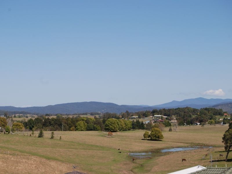 8 Harold Hughes Place, West Kempsey NSW 2440