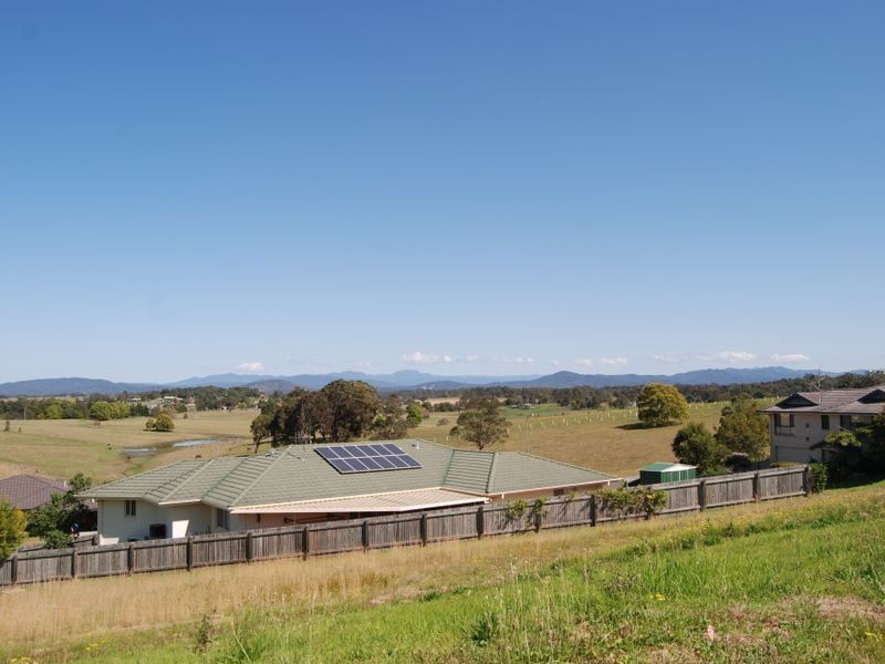 8 Harold Hughes Place, West Kempsey NSW 2440