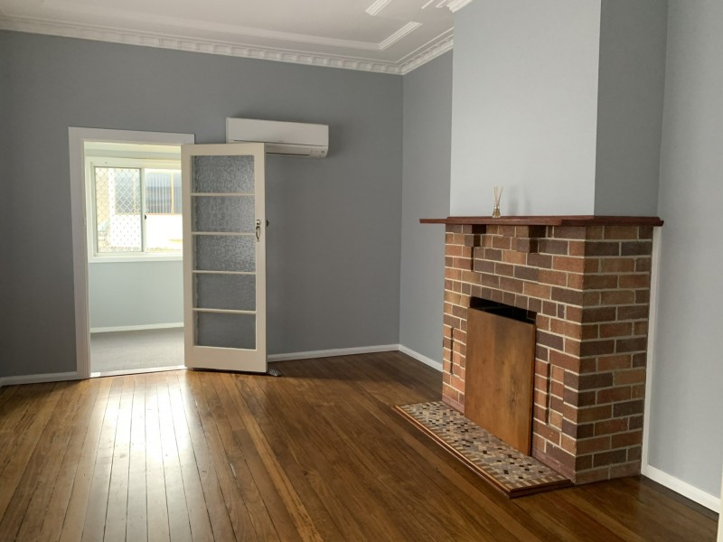 1 Angus Ave, West Kempsey NSW 2440