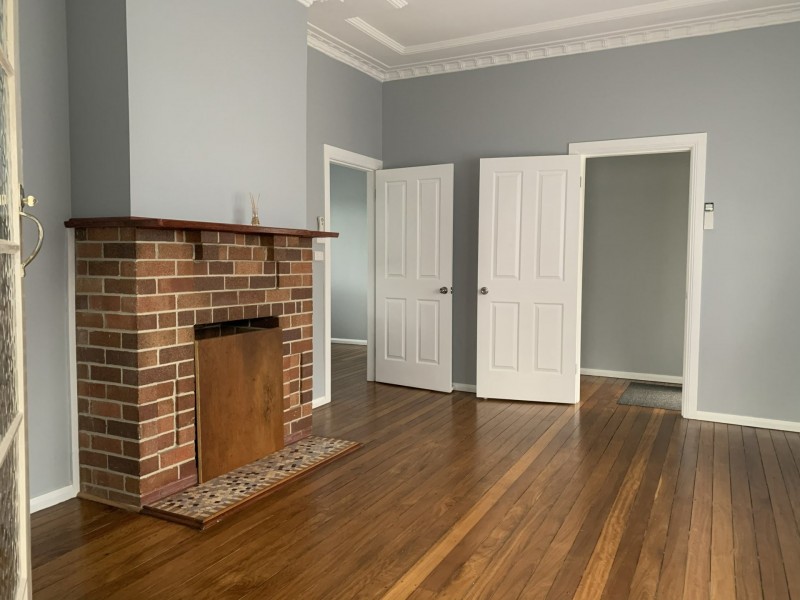 1 Angus Ave, West Kempsey NSW 2440