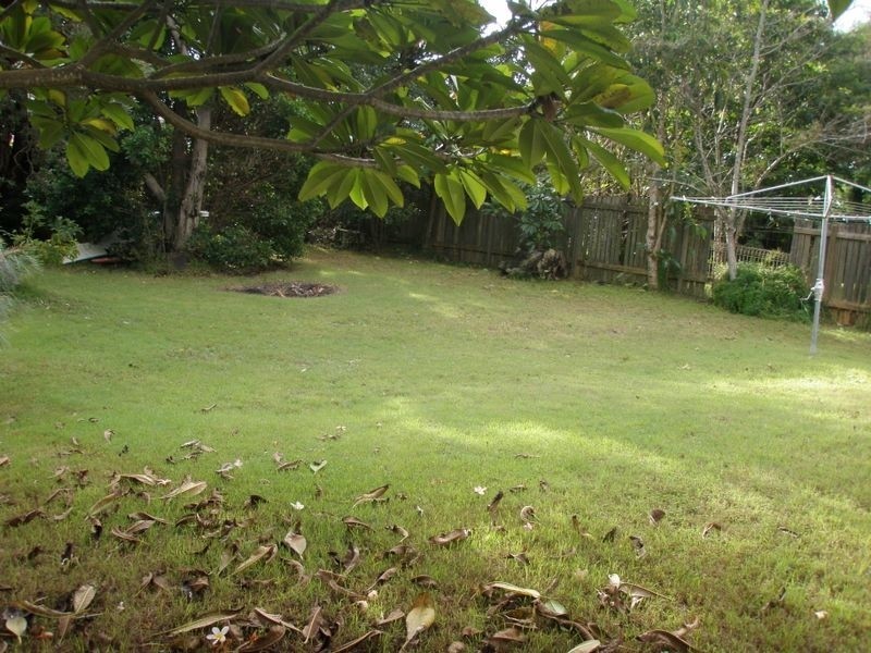 13 Wommin Lake Crescent, Fingal Head NSW 2487