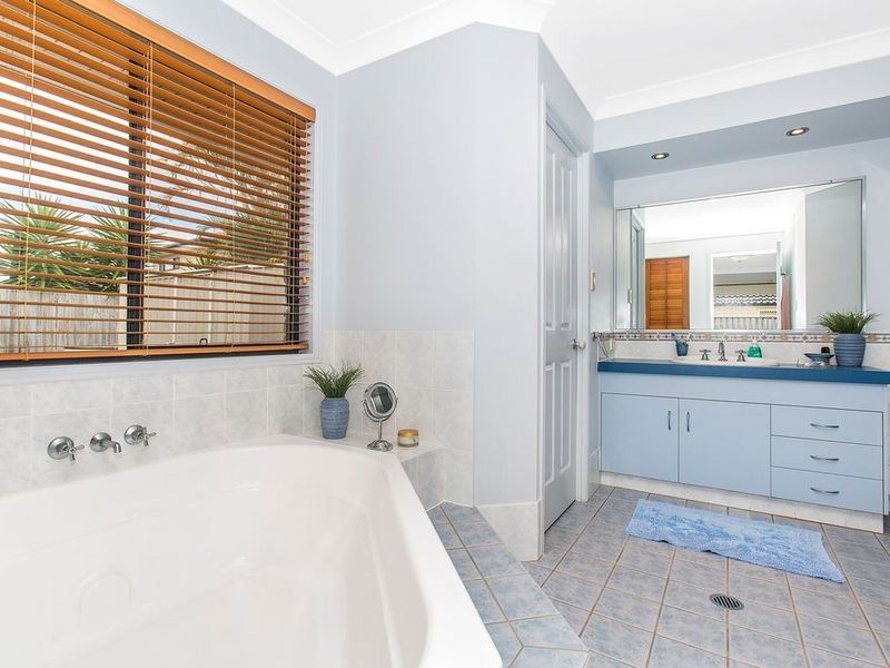 3 Taylor Drive, Pottsville NSW 2489