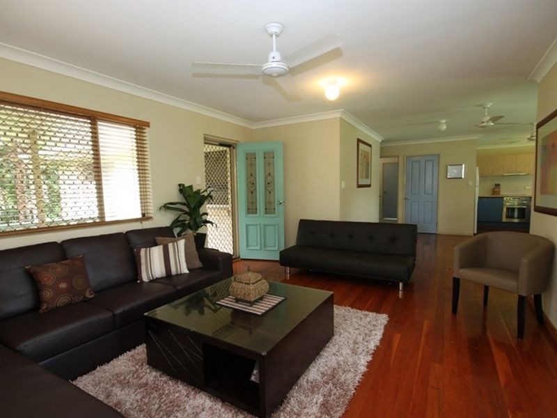 17 Creek St, Hastings Point NSW 2489