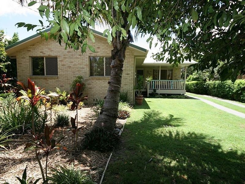 17 Creek St, Hastings Point NSW 2489