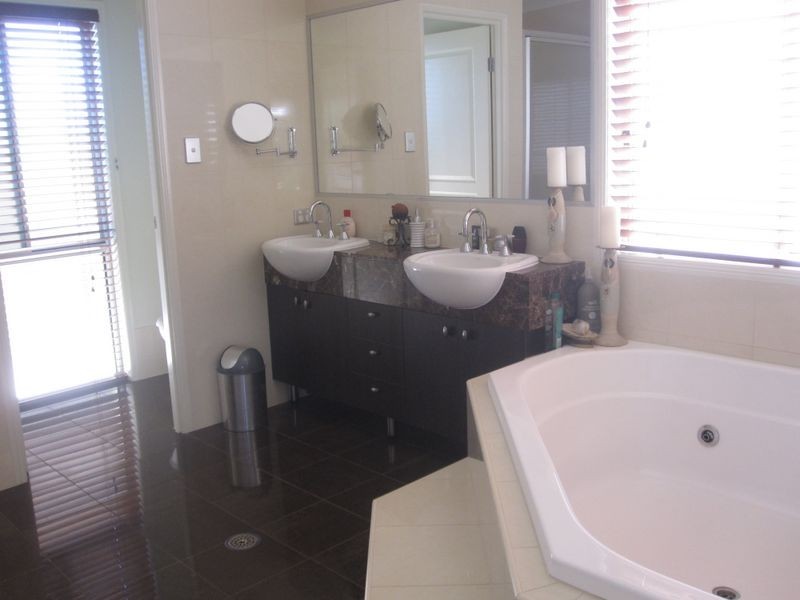 410 Casuarina Way, Casuarina NSW 2487