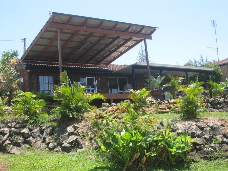 27 Martinelli Avenue, Banora Point NSW 2486