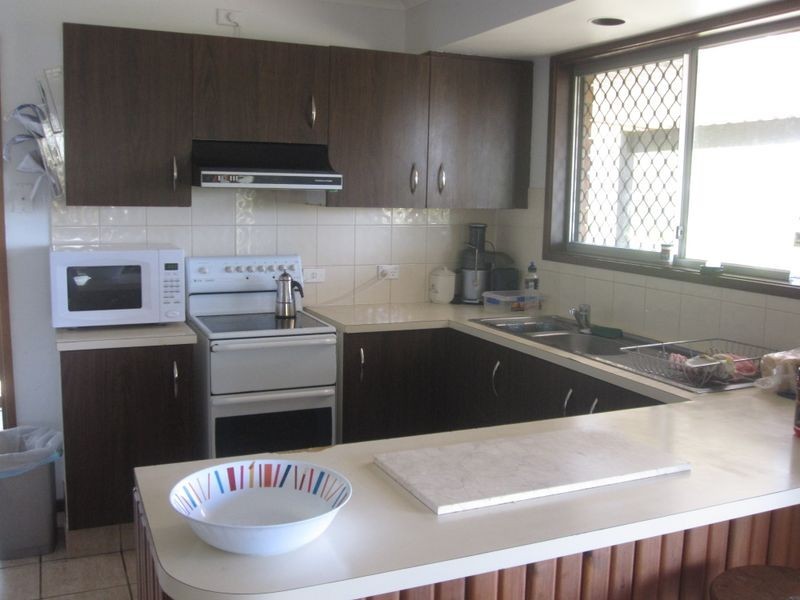 27 Martinelli Avenue, Banora Point NSW 2486