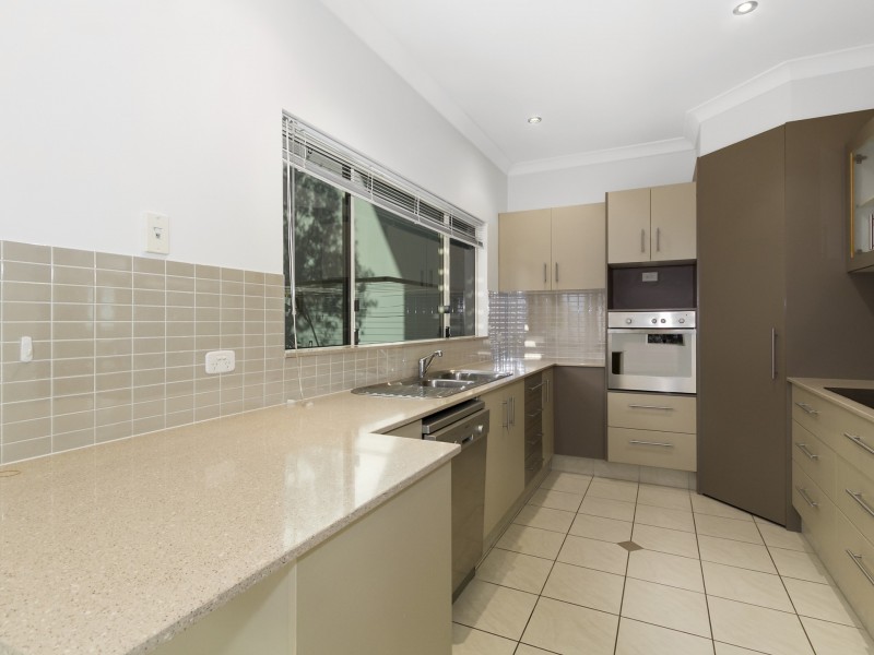 2/588 Casuarina Way, Casuarina NSW 2487