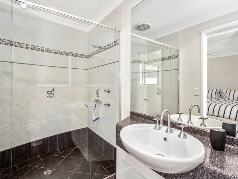 566 Casuarina Way, Casuarina NSW 2487