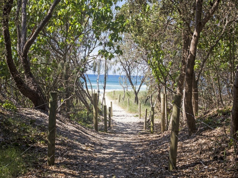 566 Casuarina Way, Casuarina NSW 2487