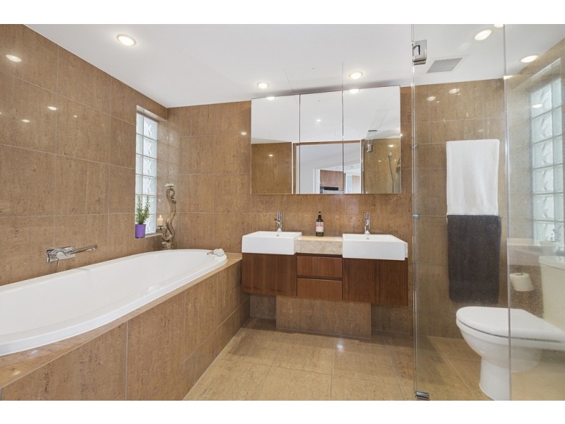 102/685 Casuarina Way, Casuarina NSW 2487