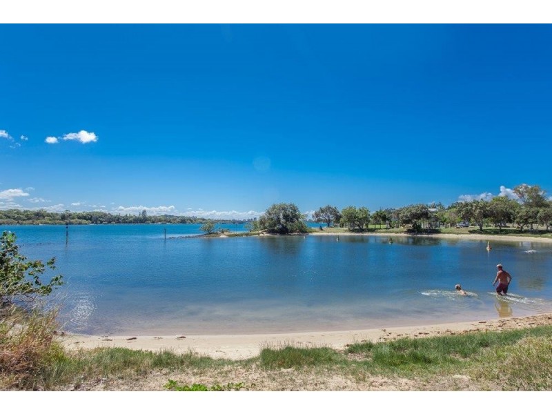 1 Fingal Road, Fingal Head NSW 2487