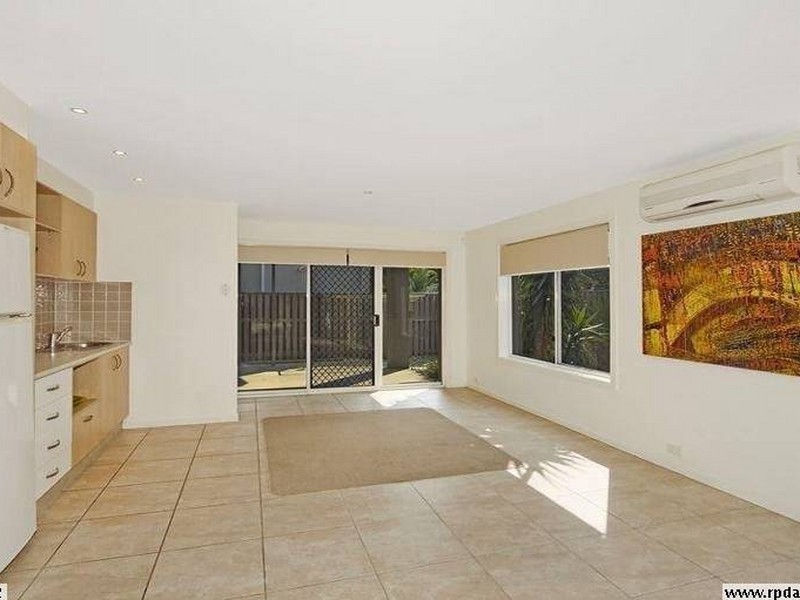 2/575 Casuarina Way, Casuarina NSW 2487