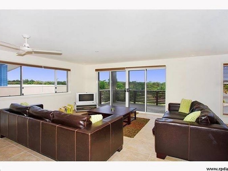 2/575 Casuarina Way, Casuarina NSW 2487