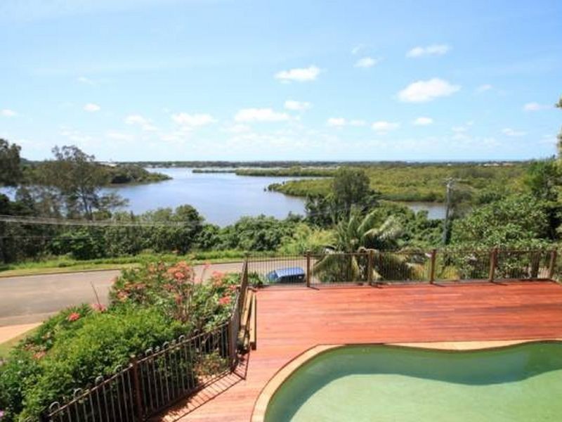 3 Fairway Drive, Banora Point NSW 2486