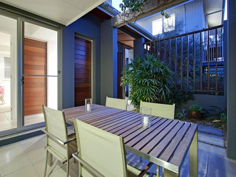 718 Casuarina Way, Casuarina NSW 2487