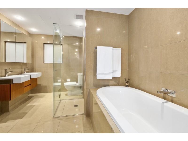 64/685 Casuarina Way, Casuarina NSW 2487