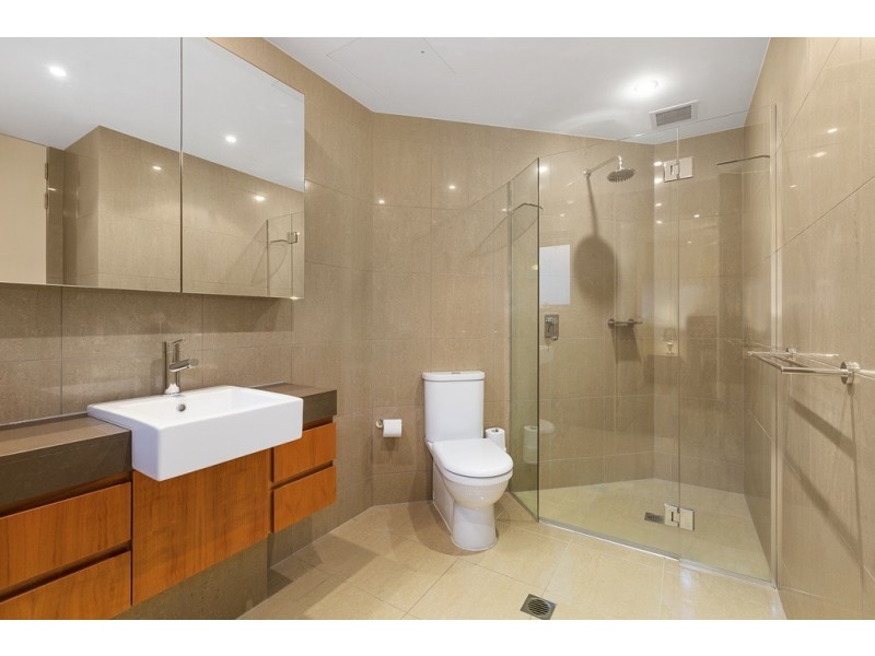 64/685 Casuarina Way, Casuarina NSW 2487