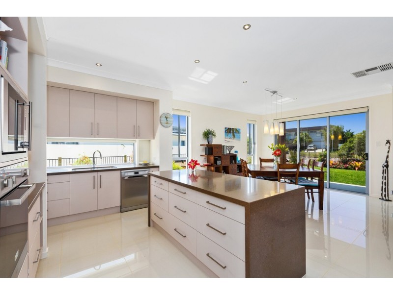33 Bronte Place, Kingscliff NSW 2487
