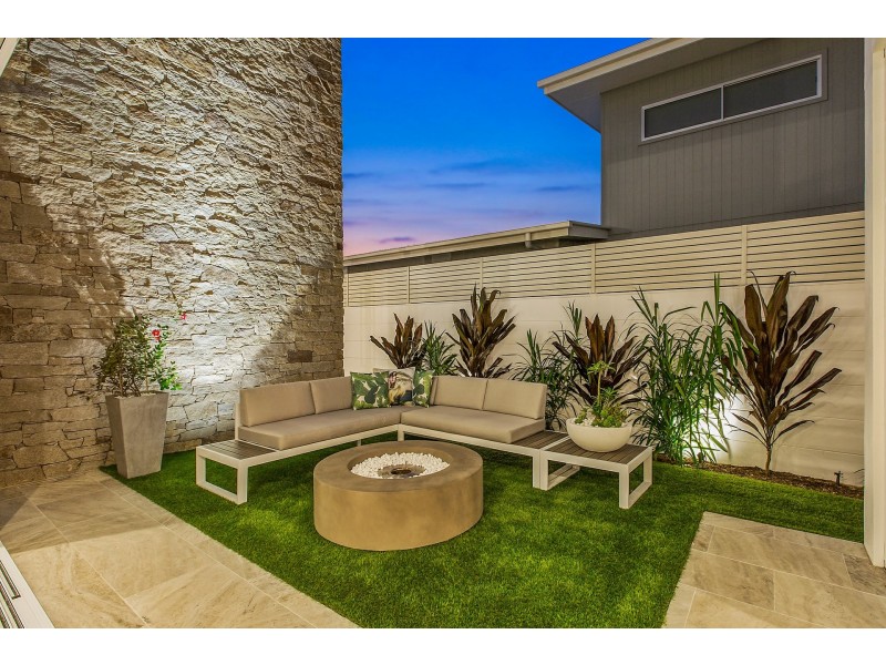 9 Daybreak Boulevard, Casuarina NSW 2487