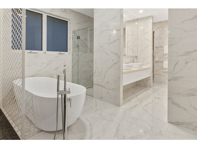 9 Daybreak Boulevard, Casuarina NSW 2487