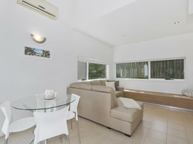 Unit 2/603-615 Casuarina Way, Casuarina NSW 2487