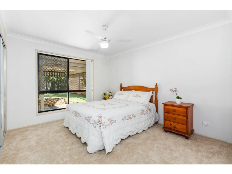 13 Foxhill Place, Banora Point NSW 2486