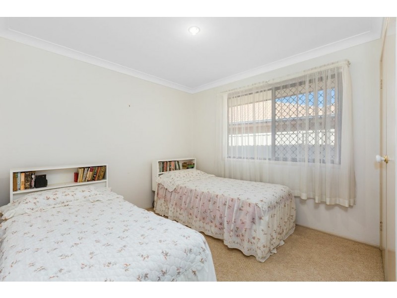 13 Foxhill Place, Banora Point NSW 2486