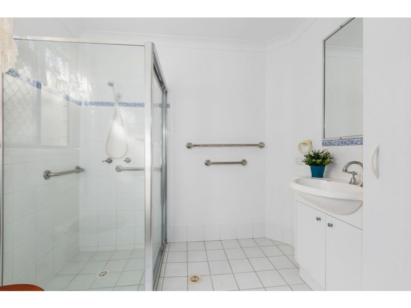 13 Foxhill Place, Banora Point NSW 2486