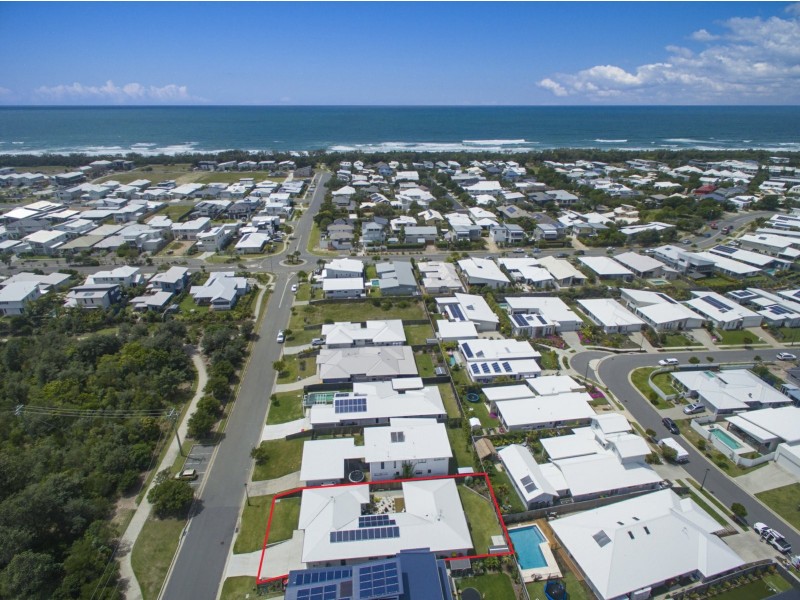 13 Laceflower Parade, Casuarina NSW 2487