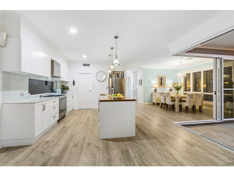 27 Laceflower Parade, Casuarina NSW 2487