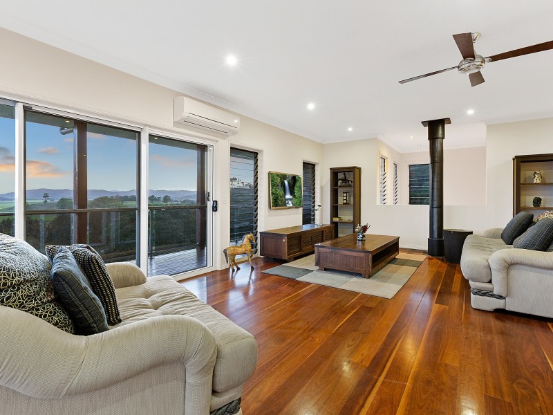270 Round Mountain Road, Round Mountain NSW 2484