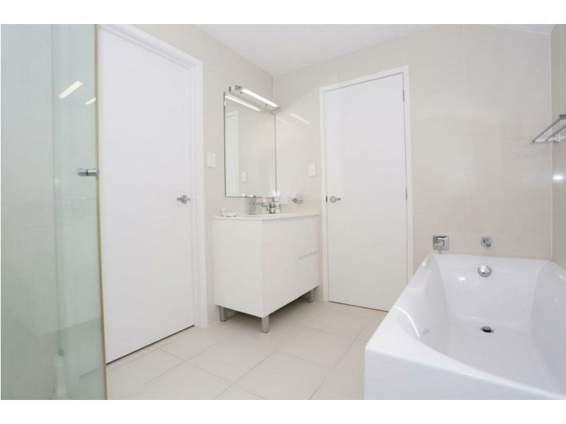 375 Casuarina Way, Casuarina NSW 2487