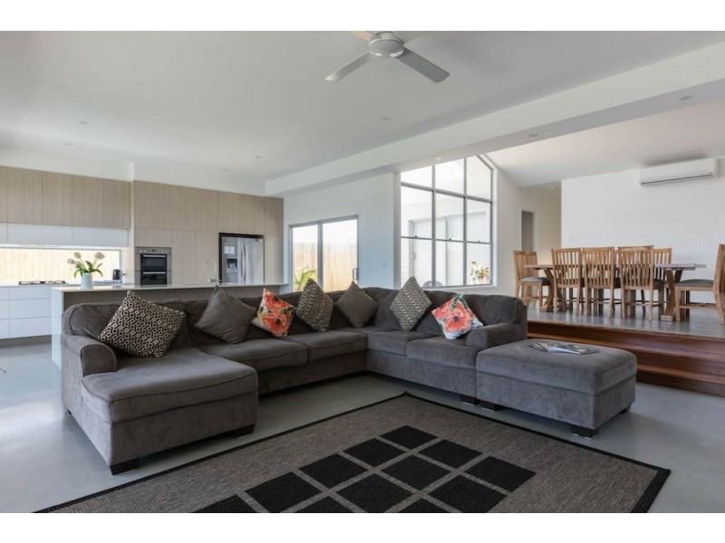 12 Trestles Avenue, Casuarina NSW 2487